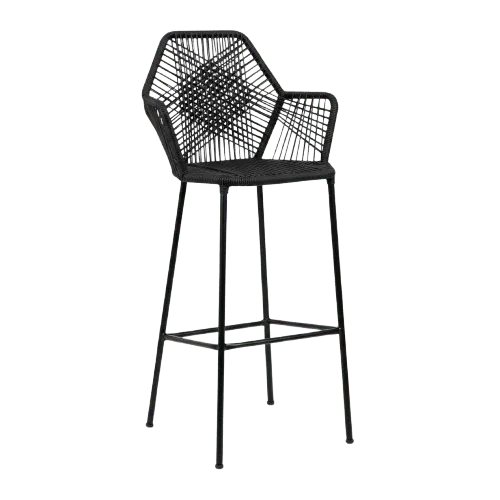 Silla alta de barra negra con brazos y tejido artesanal